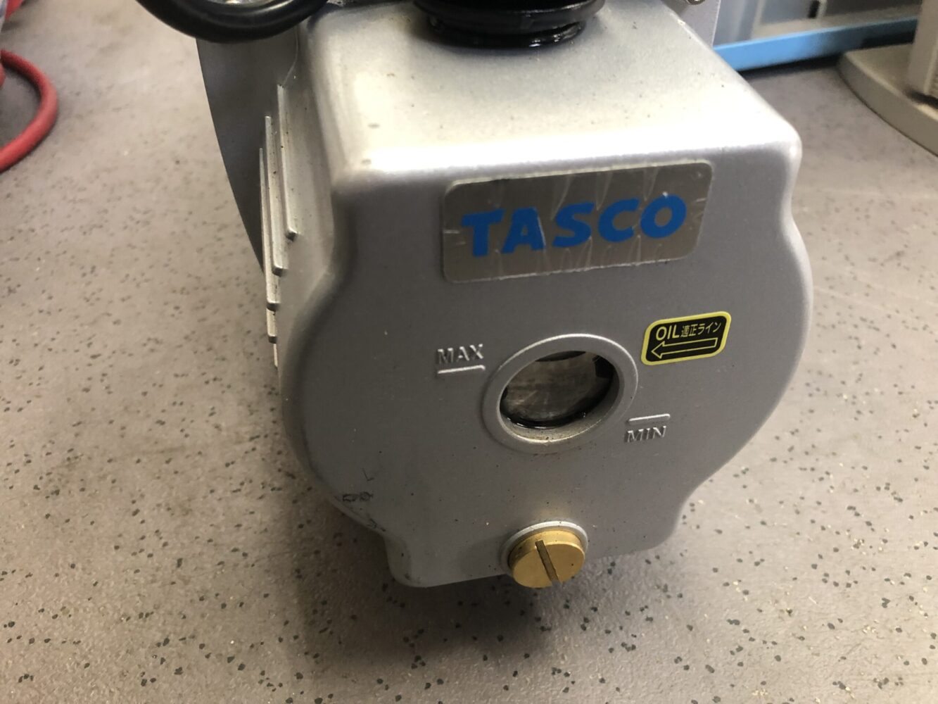 タスコ(TASCO)のエアコン設備でも使う真空ポンプ,TA150RCを買取させて