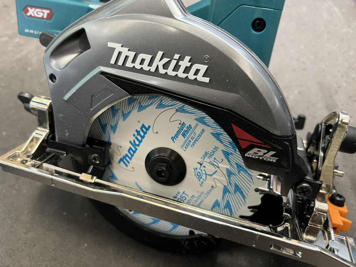 マキタ[makita] 40V 125mm 充電式マルノコ HS007GZB（黒・本体のみ 一般ベース)